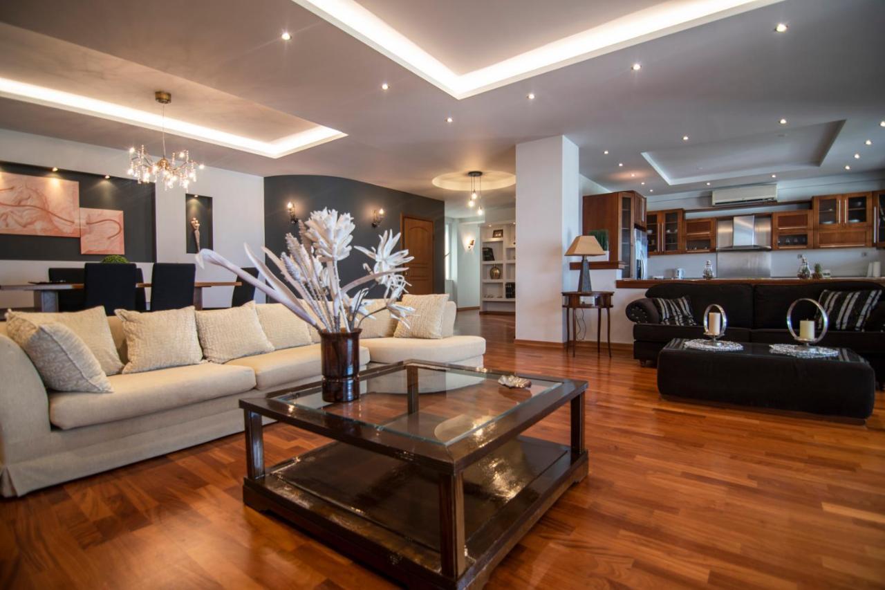 Akrata'S Elegant Luxury Suite Luaran gambar
